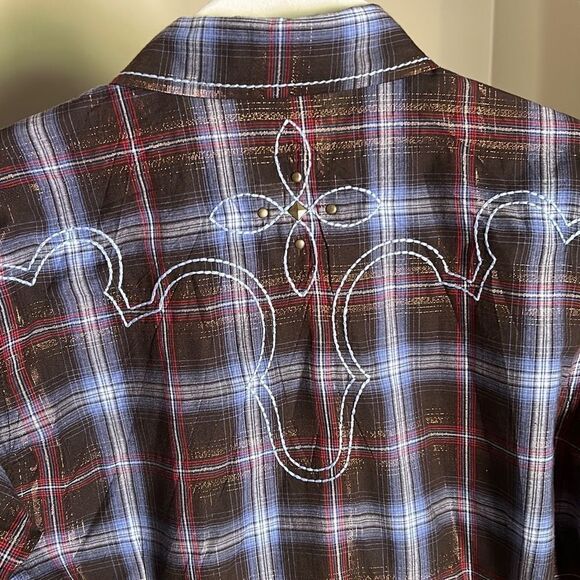 ARIAT Fitted Plaid Cowboy Shirt - Picture 5 of 9